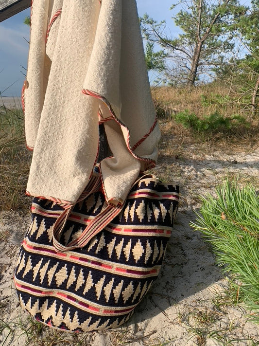 Cross body bag - the perfect weekend companion